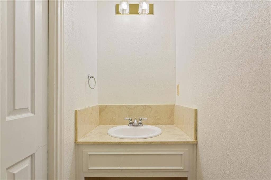 3400 Timbermill Road, Waco, TX 76710 Half Bath