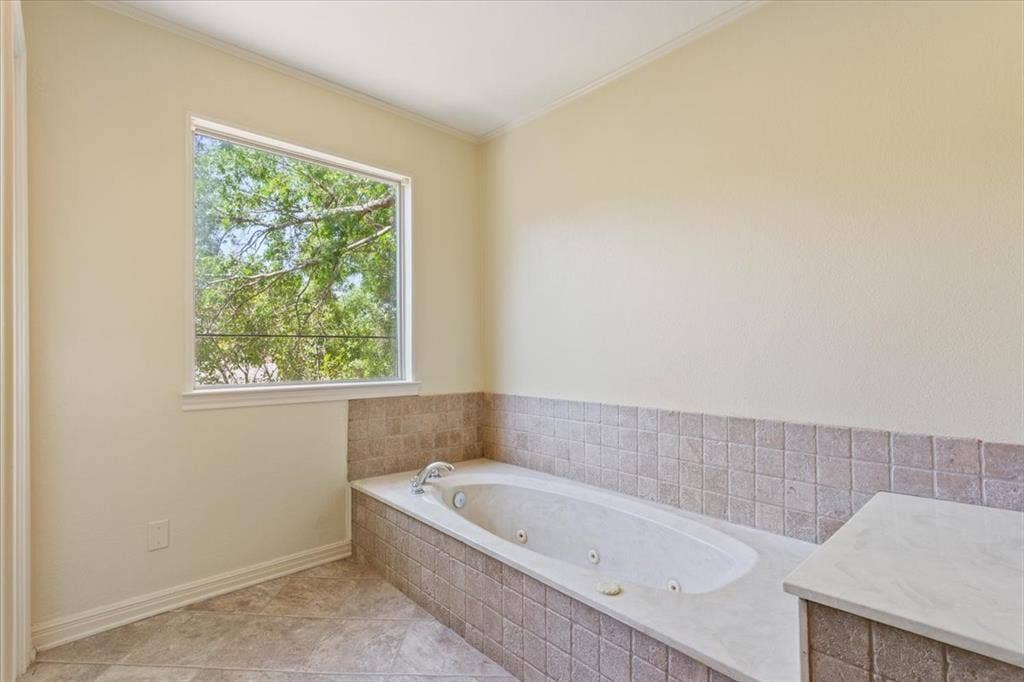 3400 Timbermill Road, Waco, TX 76710 Primary Tub