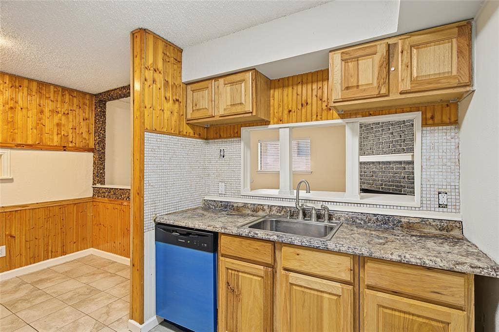 125 Allencrest Drive, White Settlement, TX 76108 125 Allencrest Drive, White Settlement, TX 76108