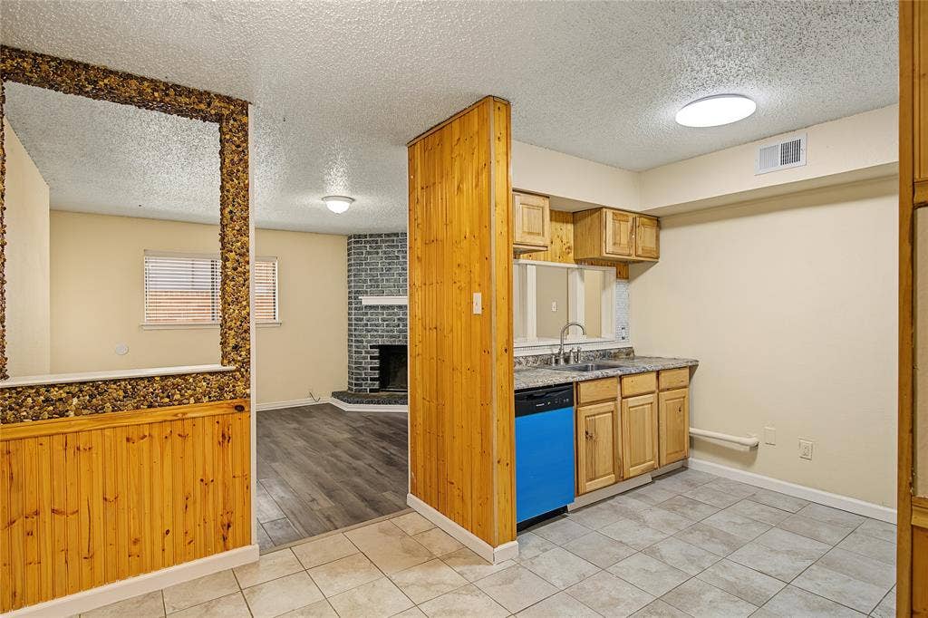 125 Allencrest Drive, White Settlement, TX 76108 125 Allencrest Drive, White Settlement, TX 76108