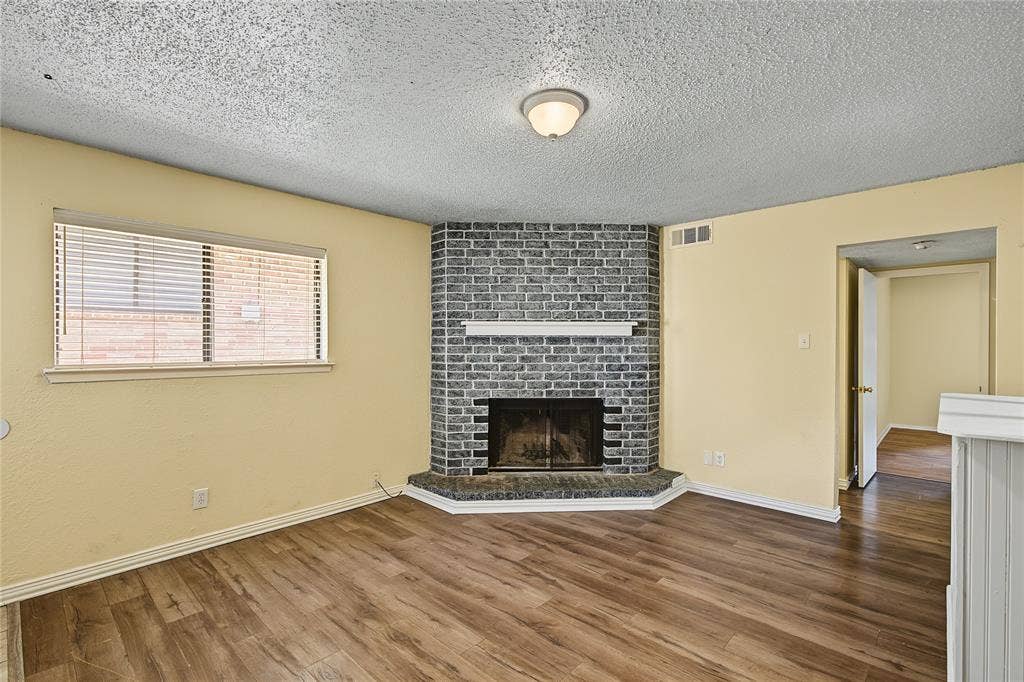 125 Allencrest Drive, White Settlement, TX 76108 125 Allencrest Drive, White Settlement, TX 76108