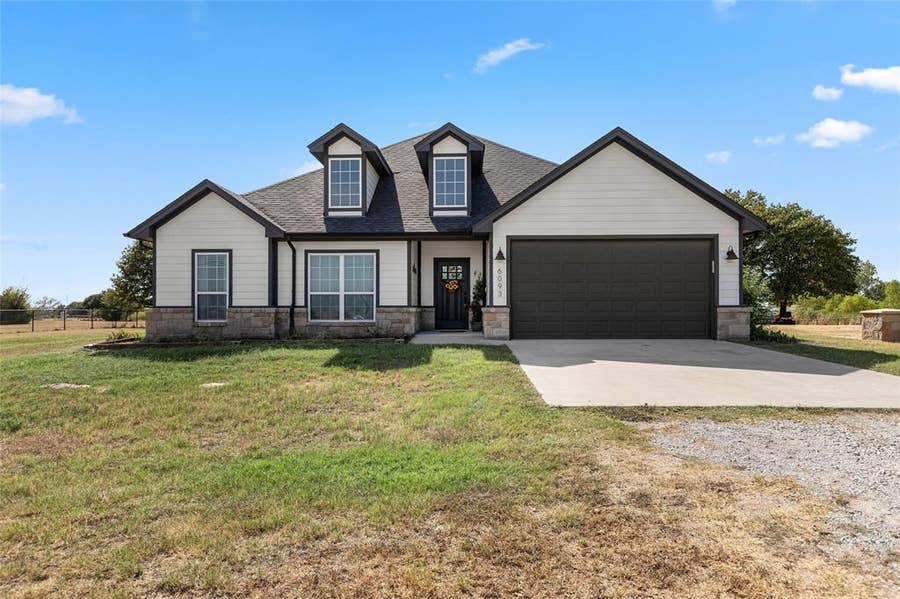 Property photo for 6093 S Fm 730, Decatur, TX