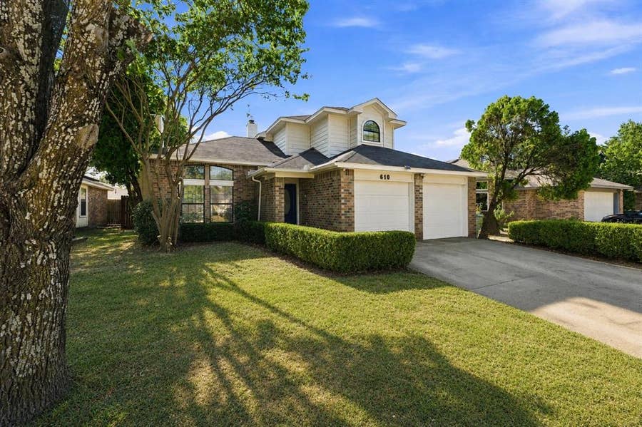 Property photo for 610 Lemons Street, Cedar Hill, TX