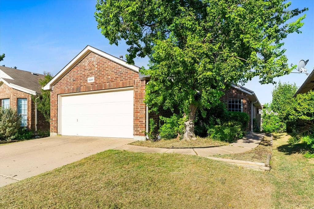 6241 Adonia Drive, Fort Worth, TX 76131 Welcome Home
