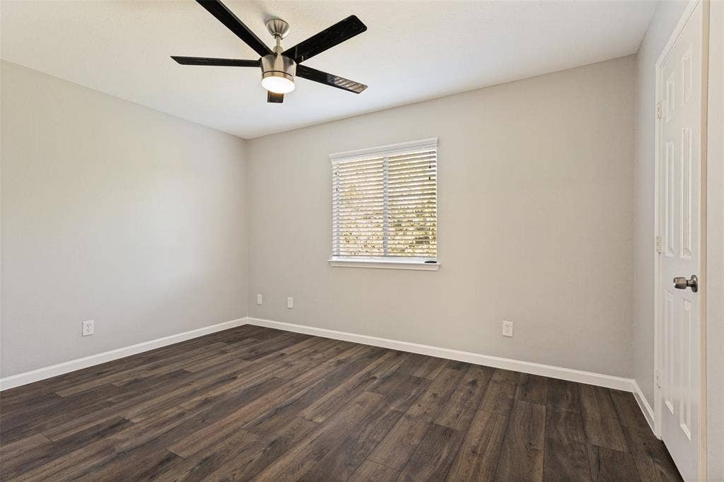2nd Floor Bedroom #2- Empty