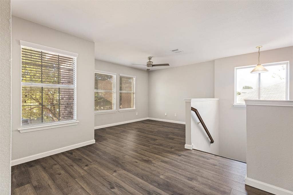 2nd Floor Bonus Space/ Living Room.- Empty