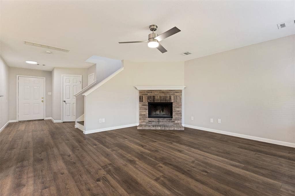 1004 Triple Crown Drive, Fort Worth, TX 76179
