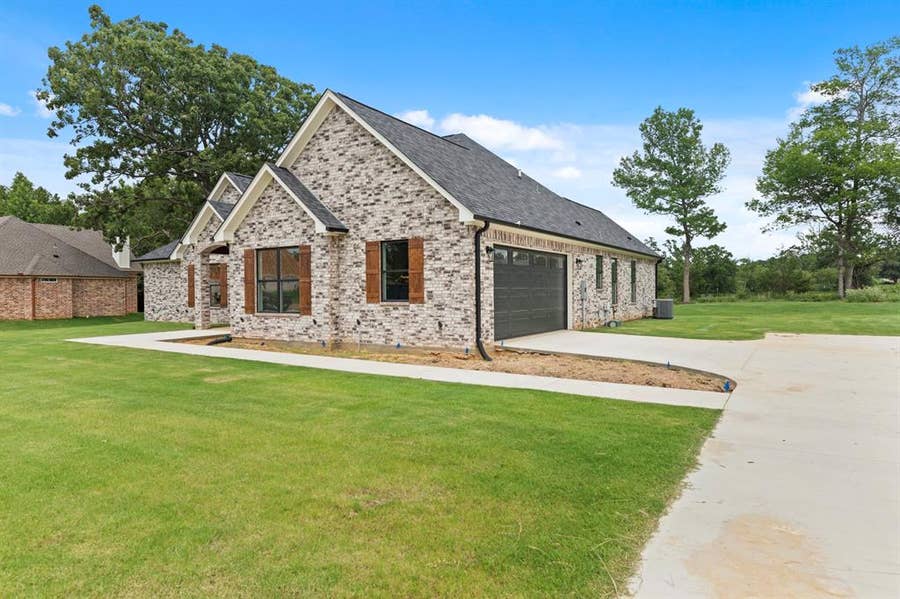 Property photo for 13914 Cedar Hill Lane, Tyler, TX