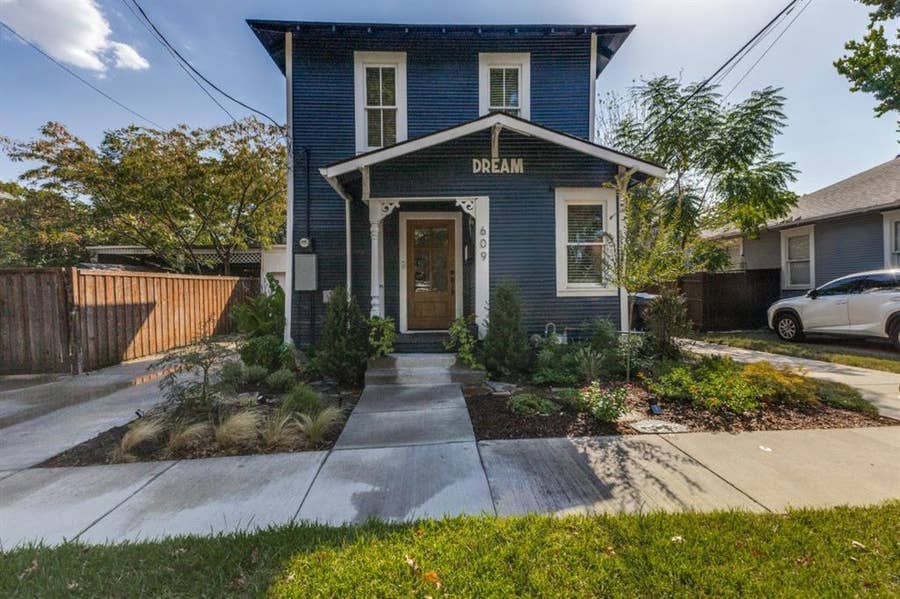 Property photo for 609 N Fulton Street, Dallas, TX