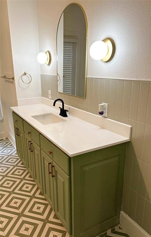 5027 Stoneleigh Avenue, Dallas, TX 75235 5027 Stoneleigh Avenue, Dallas, TX 75235