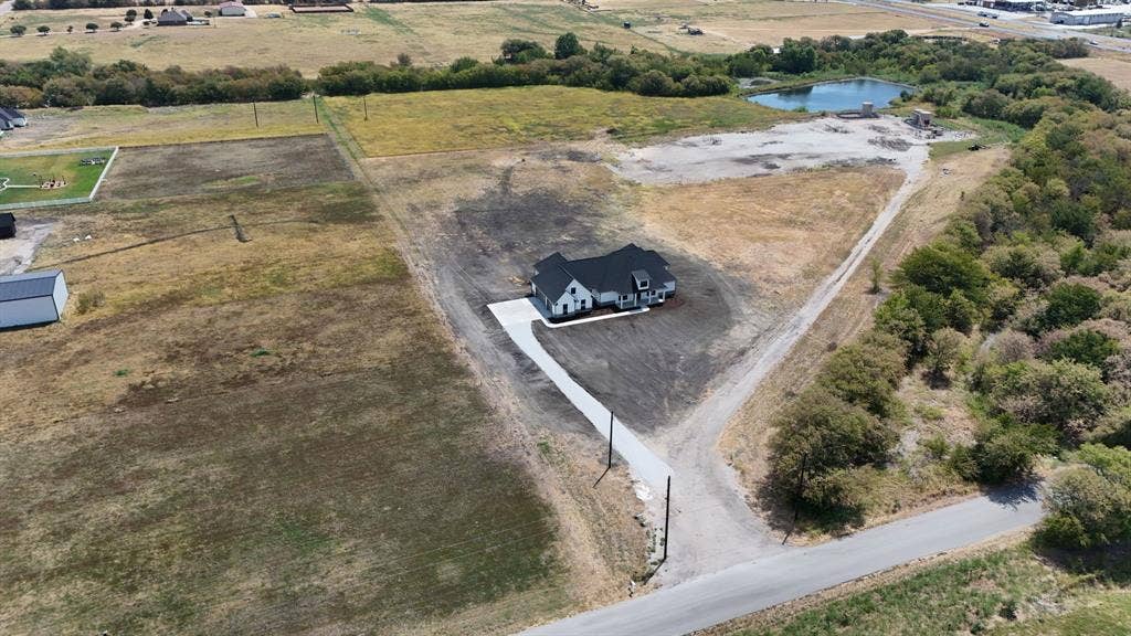 13929 Jackson Road, Krum, TX 76249
