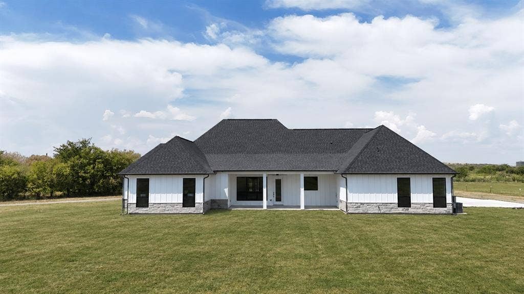 13929 Jackson Road, Krum, TX 76249