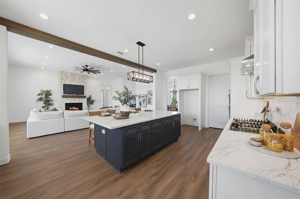 13929 Jackson Road, Krum, TX 76249