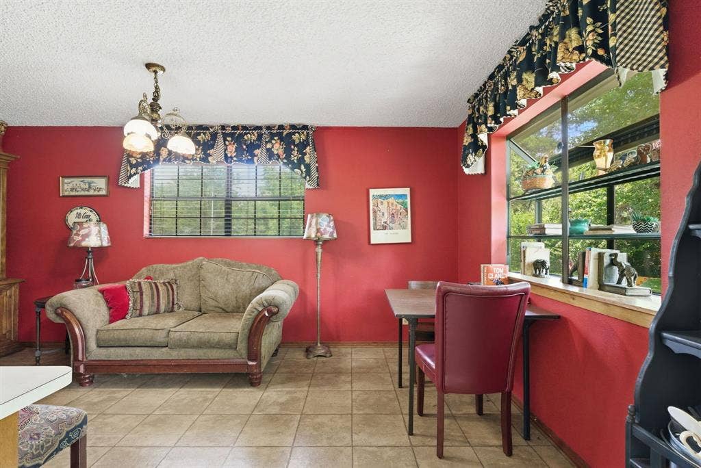 6146 County Road 334, Tyler, TX 75708 6146 County Road 334, Tyler, TX 75708