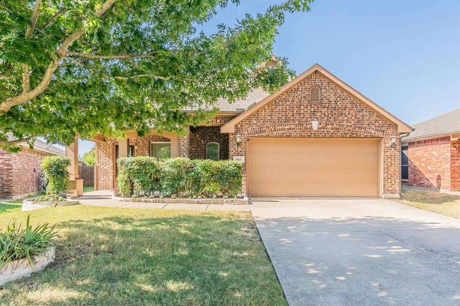 Property photo for 813 Andrews Court, Anna, TX