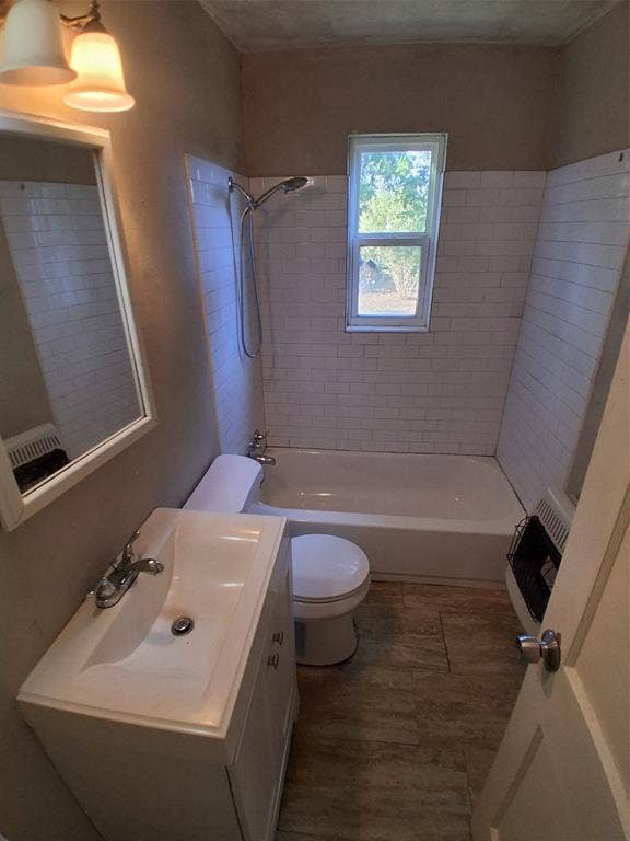 2133 Glenfield Avenue, Dallas, TX 75224 2133 Glenfield Avenue, Dallas, TX 75224