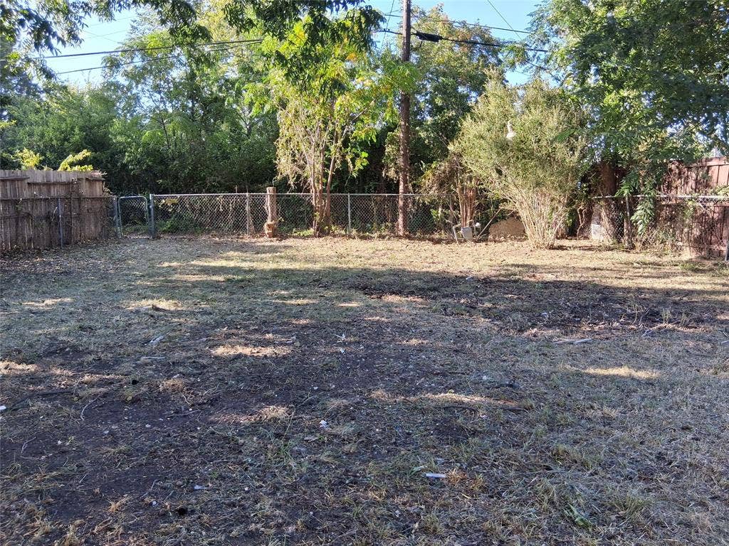 2133 Glenfield Avenue, Dallas, TX 75224 2133 Glenfield Avenue, Dallas, TX 75224
