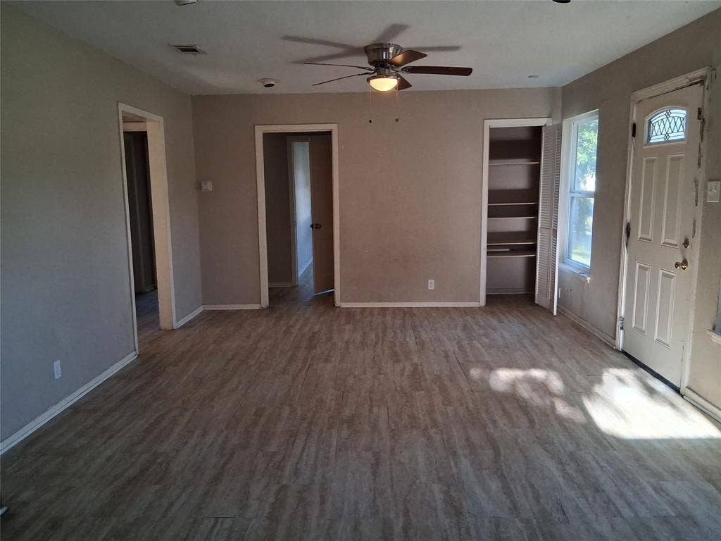 2133 Glenfield Avenue, Dallas, TX 75224 2133 Glenfield Avenue, Dallas, TX 75224