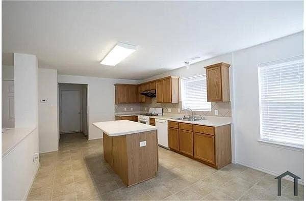 10620 Colfax Drive, McKinney, TX 75072 10620 Colfax Drive, McKinney, TX 75072
