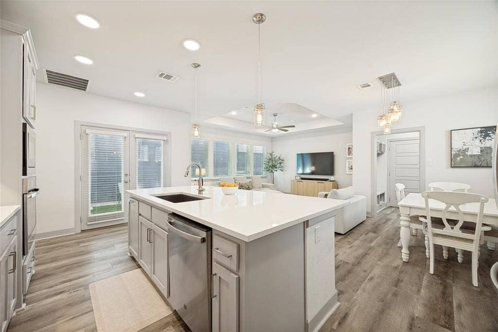 1520 Jackson Street, Carrollton, TX 75006