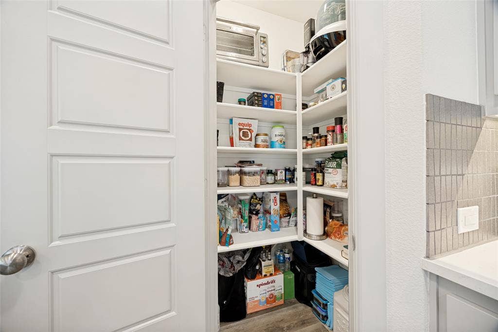 1520 Jackson Street, Carrollton, TX 75006