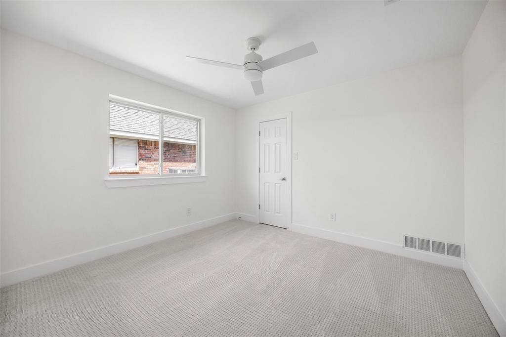 2420 Corby Drive, Plano, TX 75025 2420 Corby Drive, Plano, TX 75025