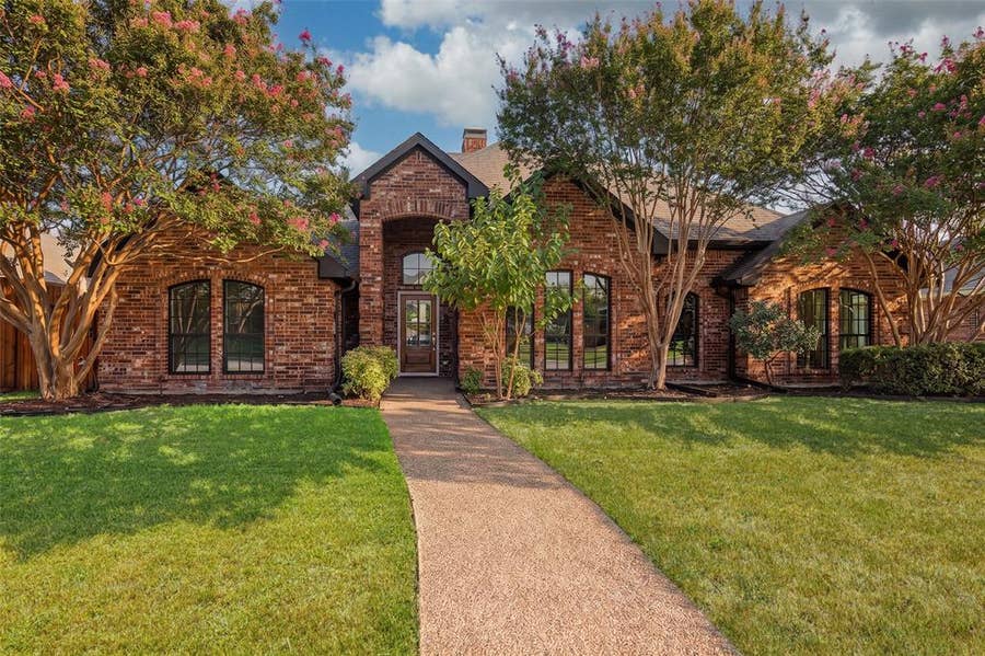 Property photo for 2420 Corby Drive, Plano, TX