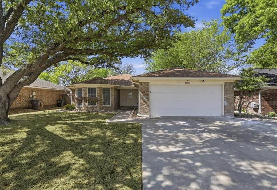 Property photo for 1140 W Hills Terrace, Saginaw, TX