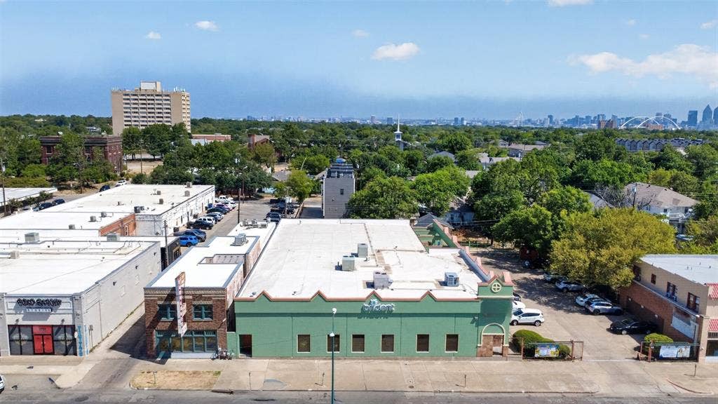 817 W Jefferson Boulevard, Dallas, TX 75208 AERIAL VIEW
