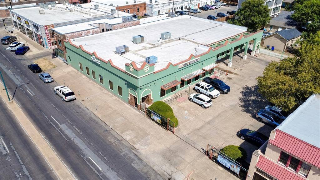817 W Jefferson Boulevard, Dallas, TX 75208 AERIAL VIEW