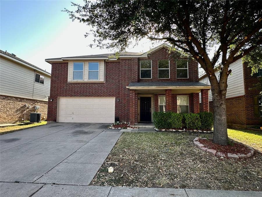 Property photo for 8520 Hawkview Drive, Fort Worth, TX
