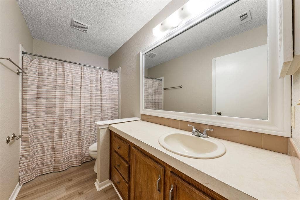 1300 Chapel Creek Road, #1302, Waco, TX 76712 1302