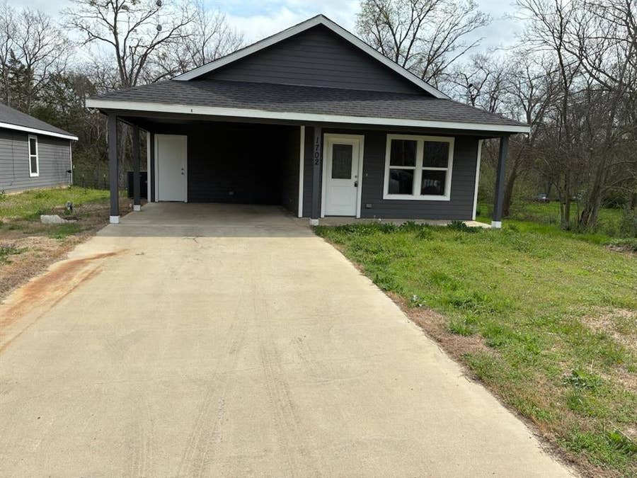 Property photo for 1702 Clark Street, Commerce, TX