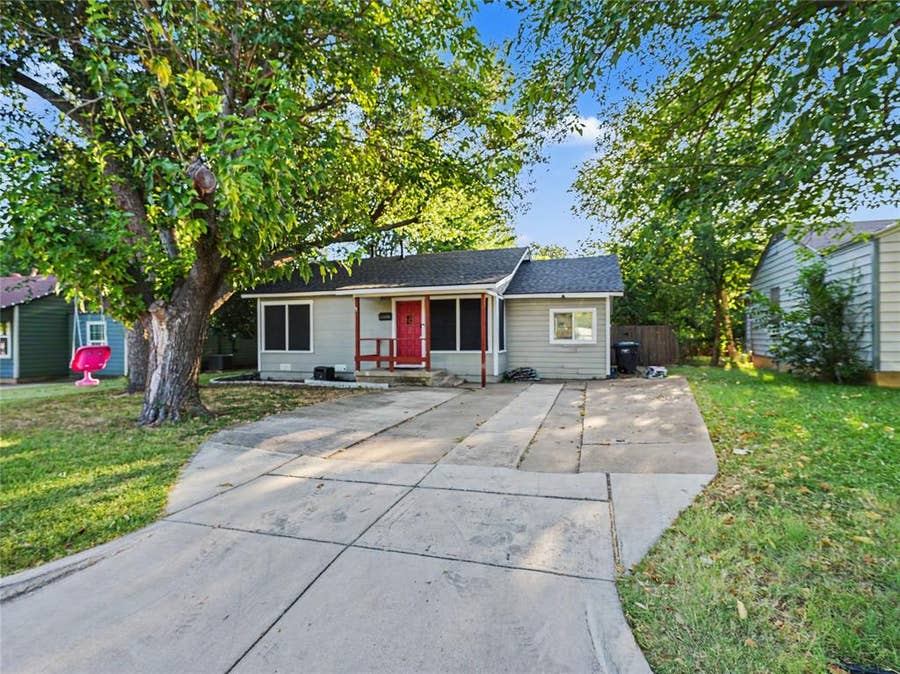 Property photo for 5008 Gilbert Drive, Fort Worth, TX