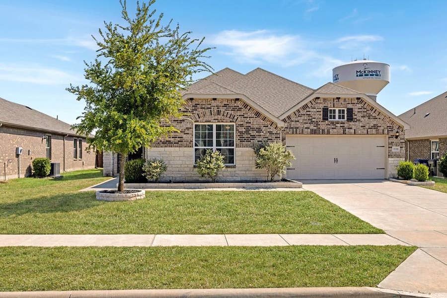 Property photo for 3729 Holley Ridge Way, McKinney, TX