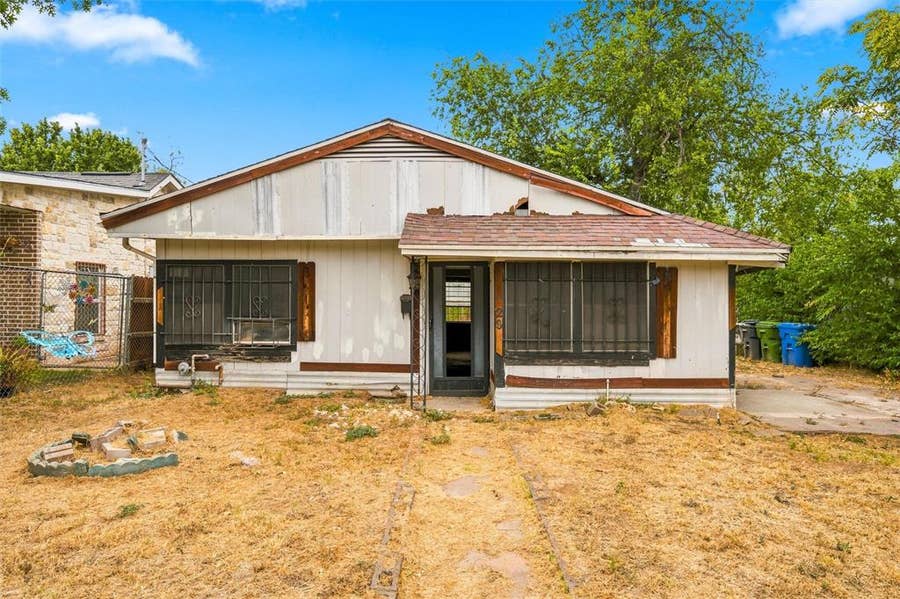 Property photo for 720 Dearborn Street, Waco, TX