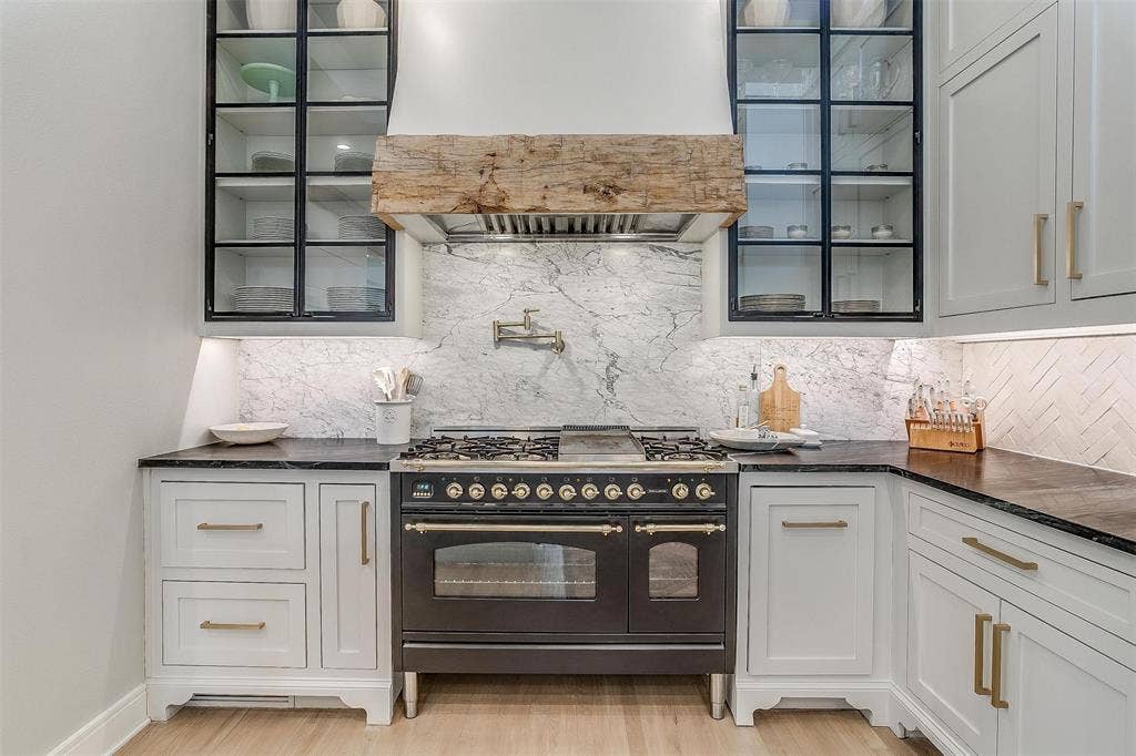 357 Wood Lake Road, Aledo, TX 76008 357 Wood Lake Road, Aledo, TX 76008