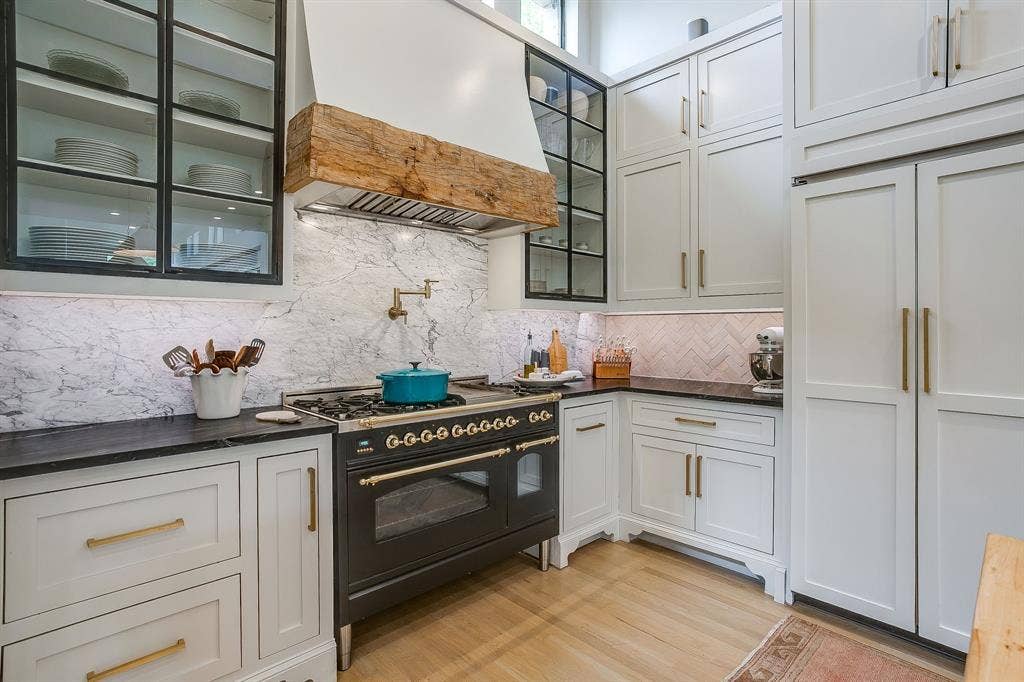 357 Wood Lake Road, Aledo, TX 76008 357 Wood Lake Road, Aledo, TX 76008