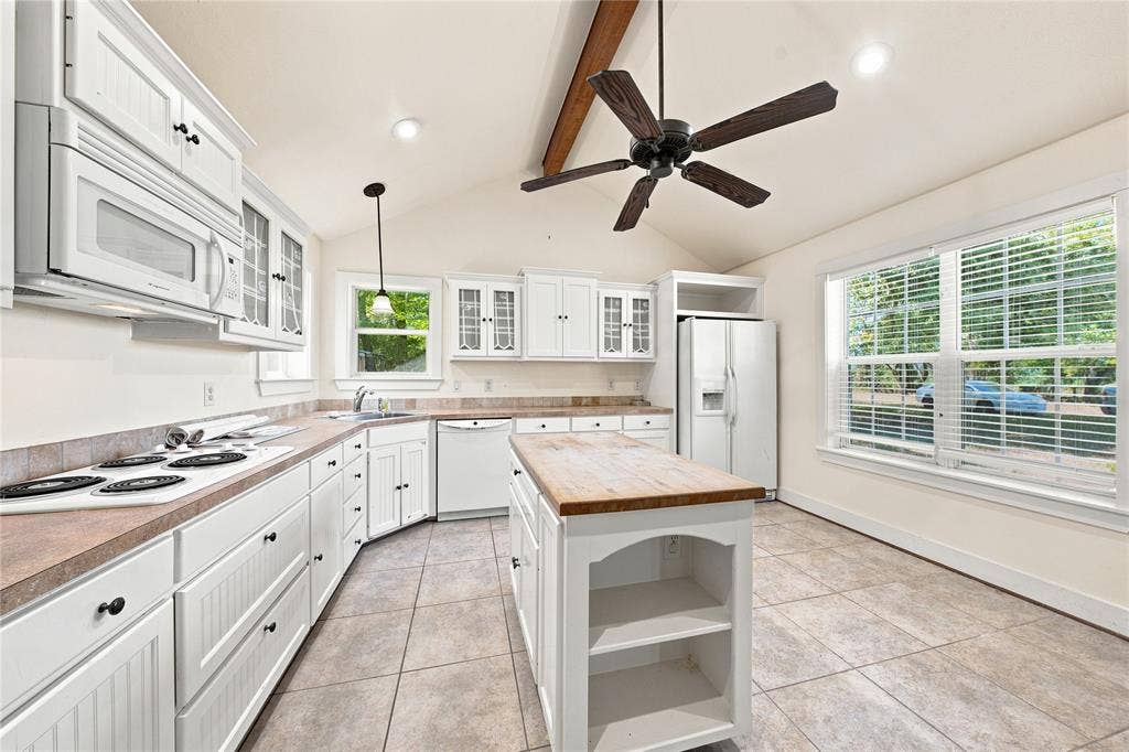 8418 County Road 3613, Murchison, TX 75778 8418 County Road 3613, Murchison, TX 75778