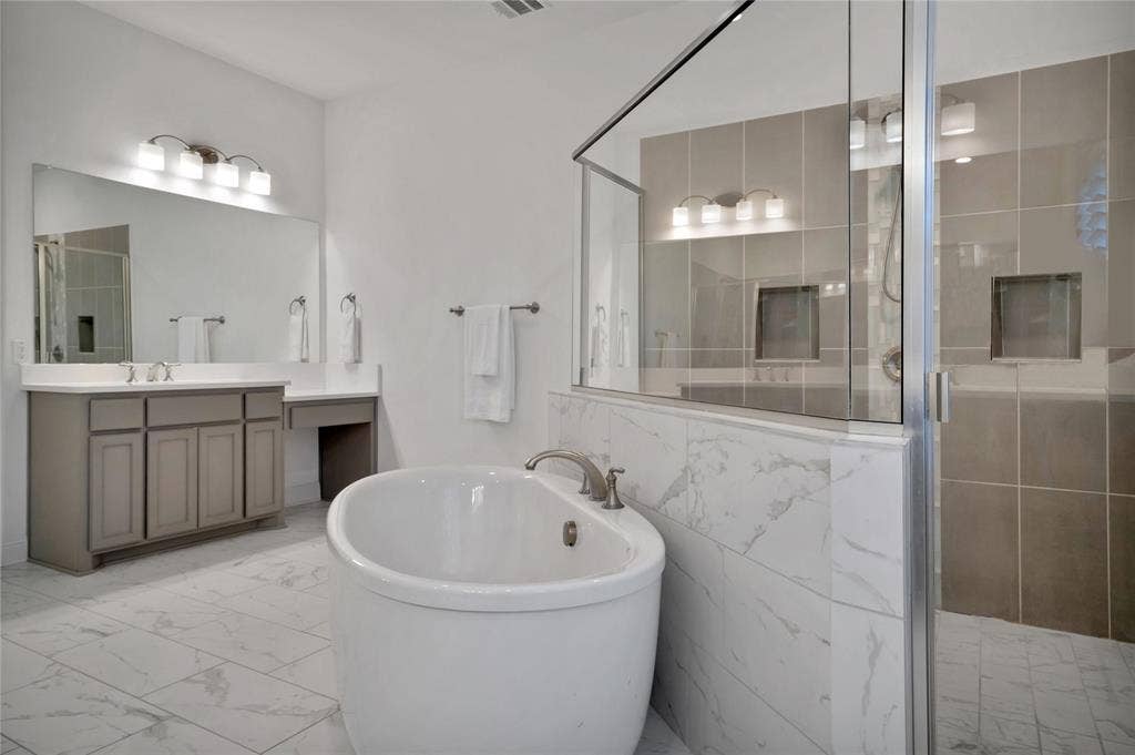 13452 Spokane Way, Frisco, TX 75035 13452 Spokane Way, Frisco, TX 75035