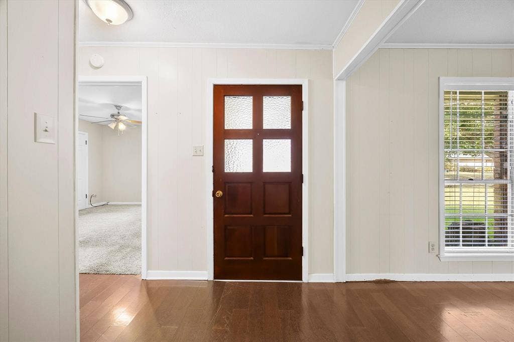 2925 Melmar Park Street, Commerce, TX 75428