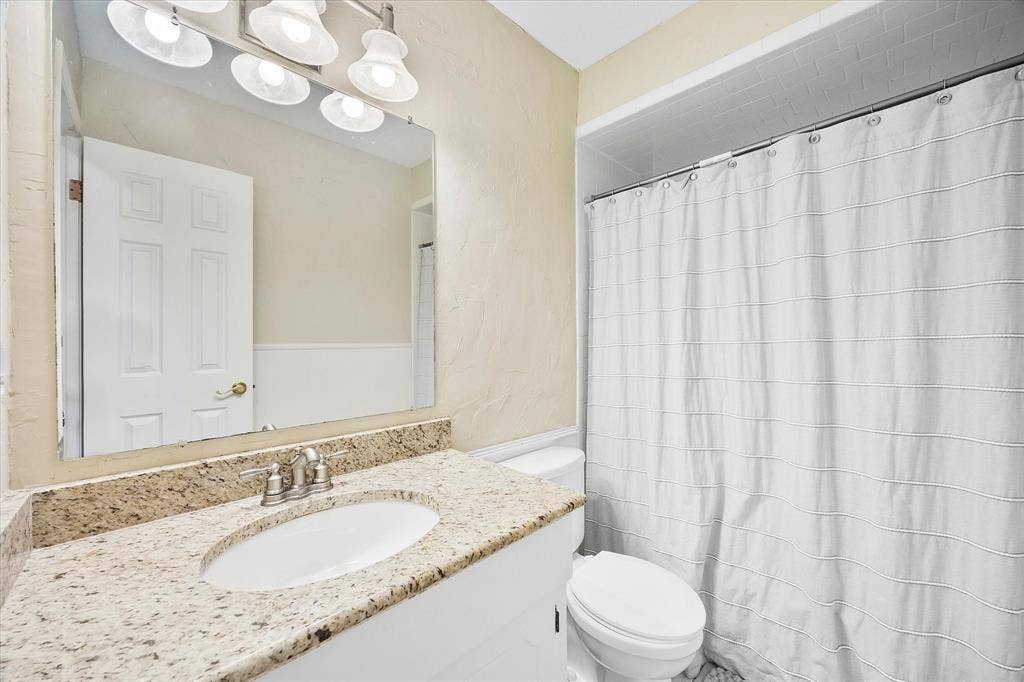 2925 Melmar Park Street, Commerce, TX 75428