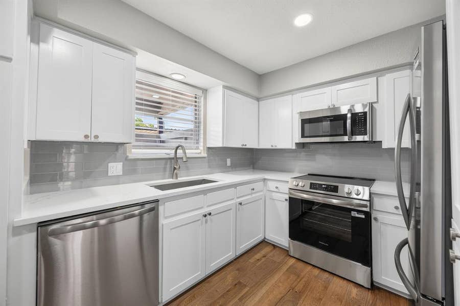 Property photo for 6035 Sandhurst Lane, #B, Dallas, TX