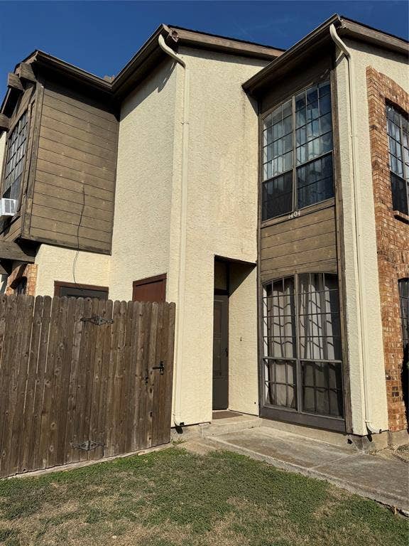 Property photo for 611 Oriole Boulevard, #1404, Duncanville, TX