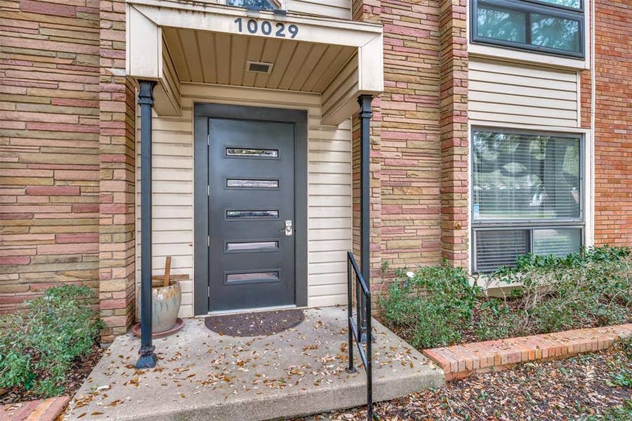 Property photo for 10029 Regal Park Lane, #212, Dallas, TX