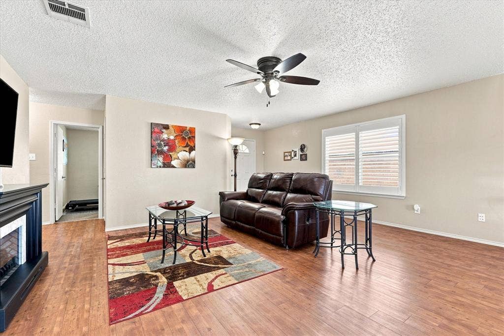 2036 Moonlight Trail, Heartland, TX 75126 2036 Moonlight Trail, Heartland, TX 75126