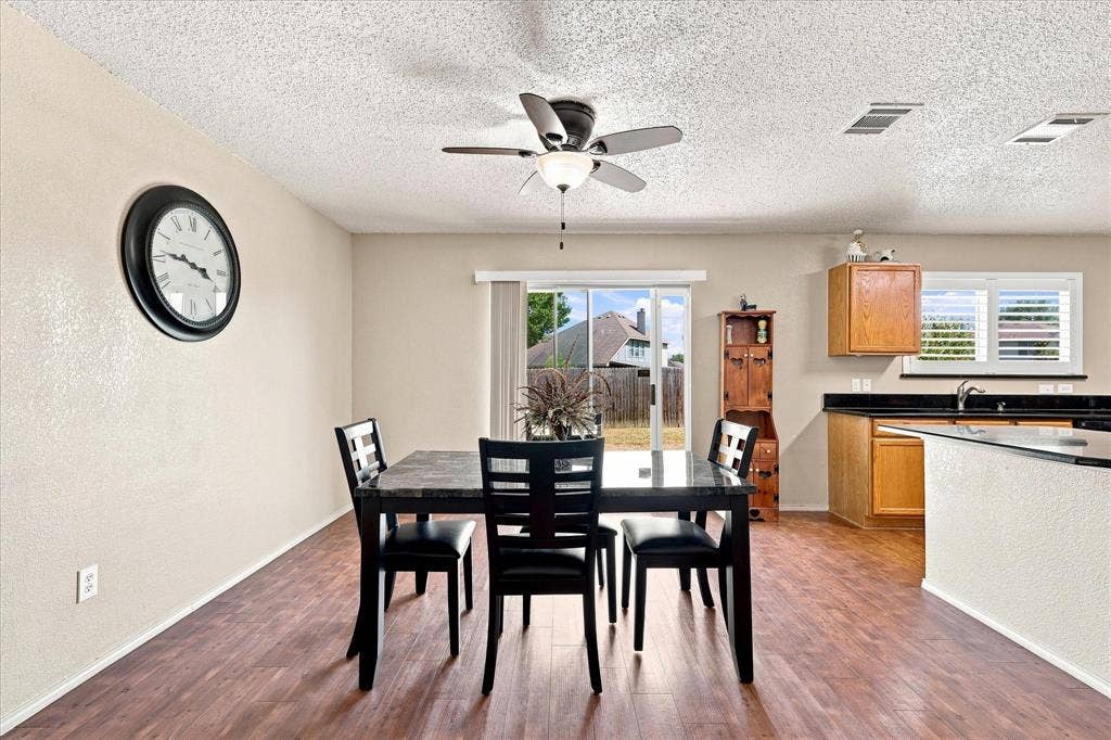 2036 Moonlight Trail, Heartland, TX 75126 2036 Moonlight Trail, Heartland, TX 75126