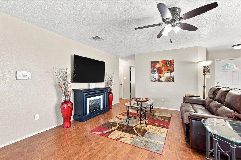 2036 Moonlight Trail, Heartland, TX 75126 2036 Moonlight Trail, Heartland, TX 75126