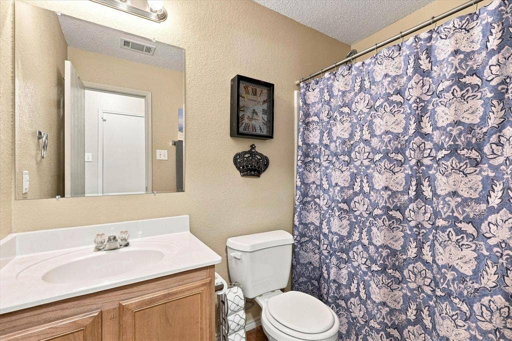 2036 Moonlight Trail, Heartland, TX 75126 2036 Moonlight Trail, Heartland, TX 75126
