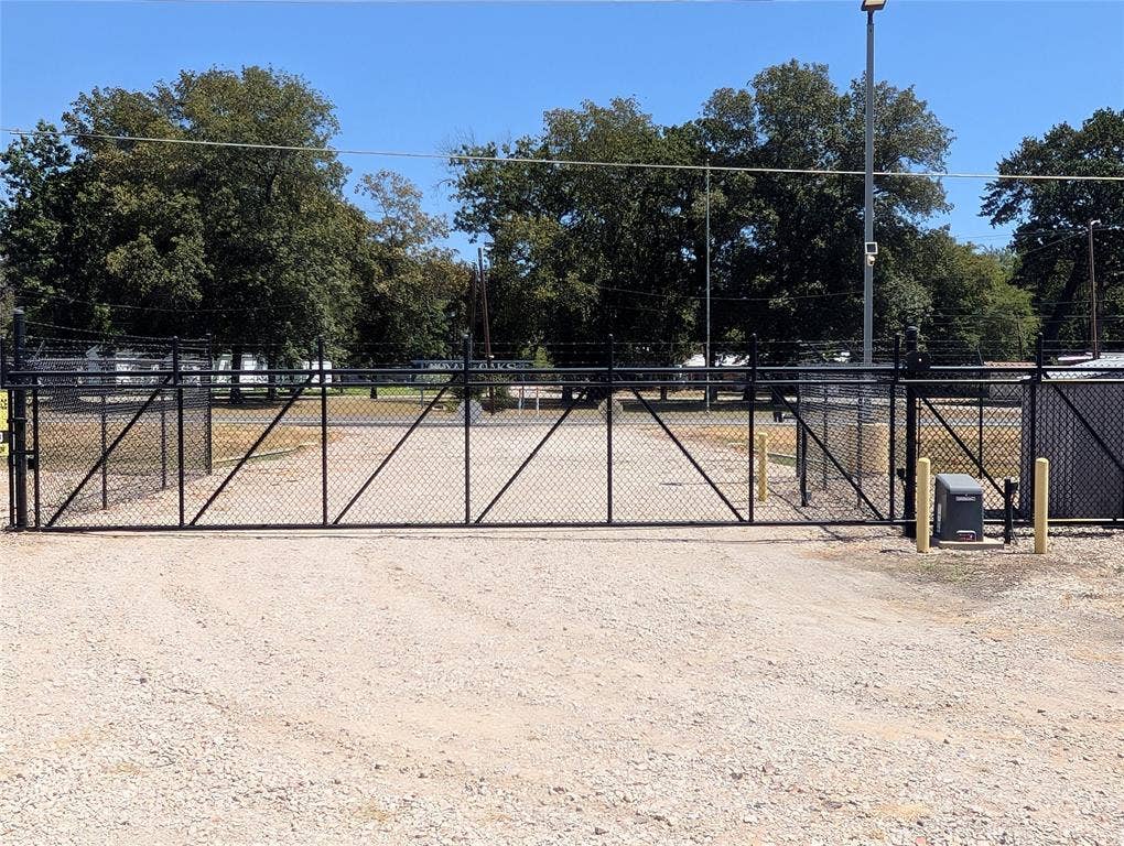 1204 Tool Drive, Tool, TX 75143 1204 Tool Drive, Tool, TX 75143